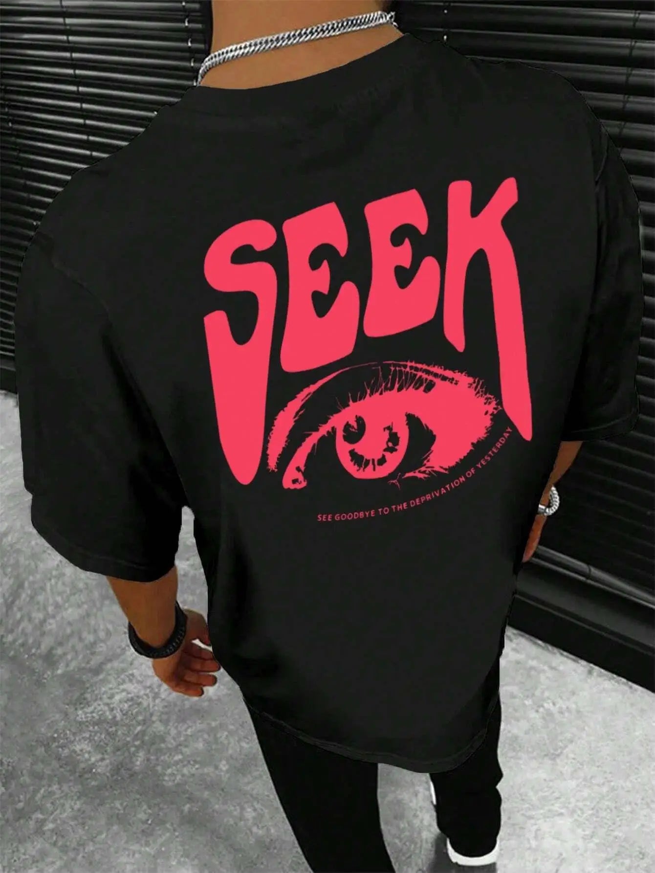 Camiseta Seek